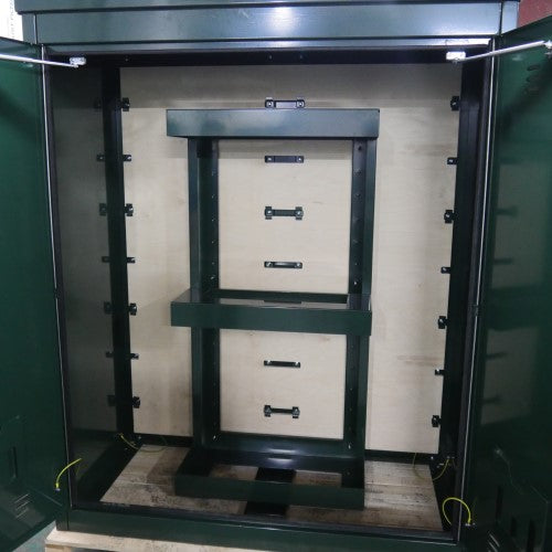 How are RMC Cabinets packed? Please look inside for your Plinth!